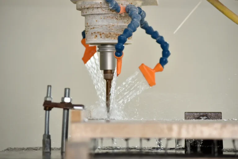 Produkcja komponentów technicznych i usługi mechaniczne CNC – Jawor
